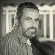 Oenologue et gérant Thierry Thomas